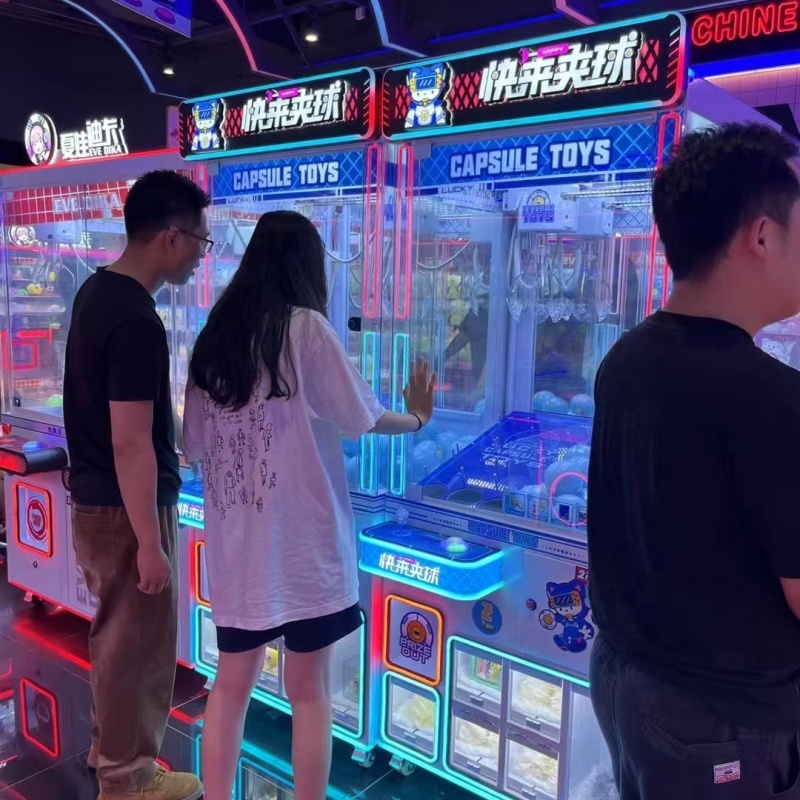 Macchina Artiglio Distributric - Arcade Prize Vending Machine recensione e prezzo